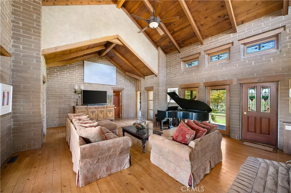 2995 Pleasant San Miguel, CA 93451