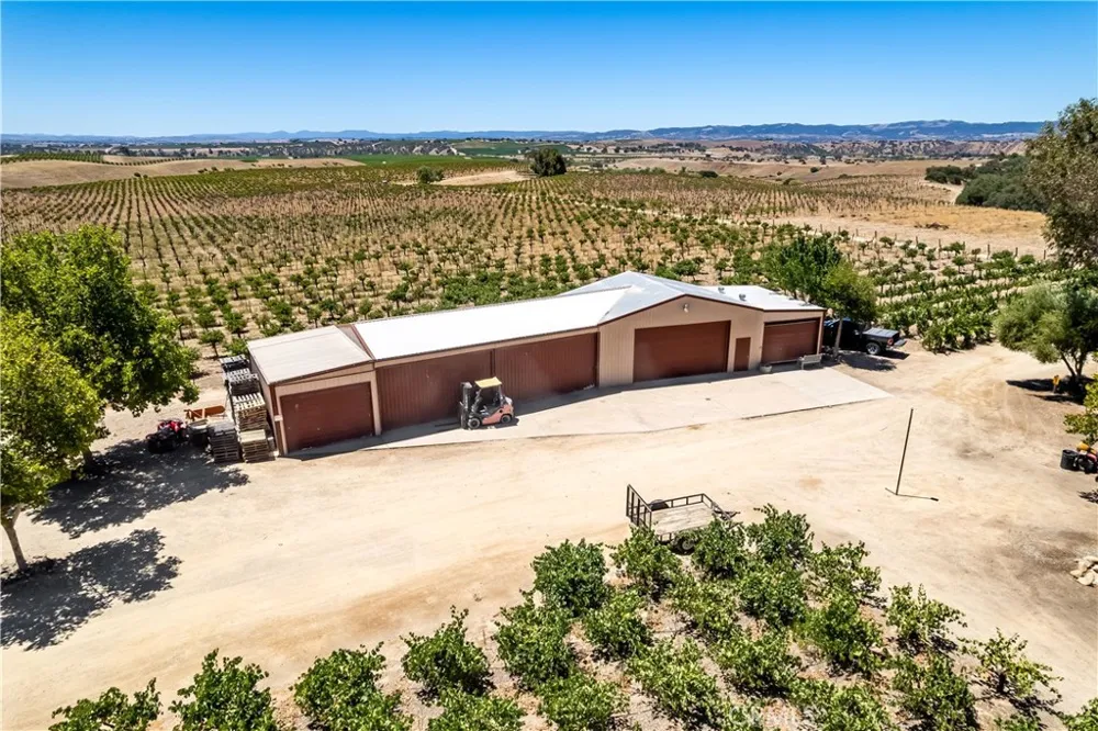 2995 Pleasant San Miguel, CA 93451