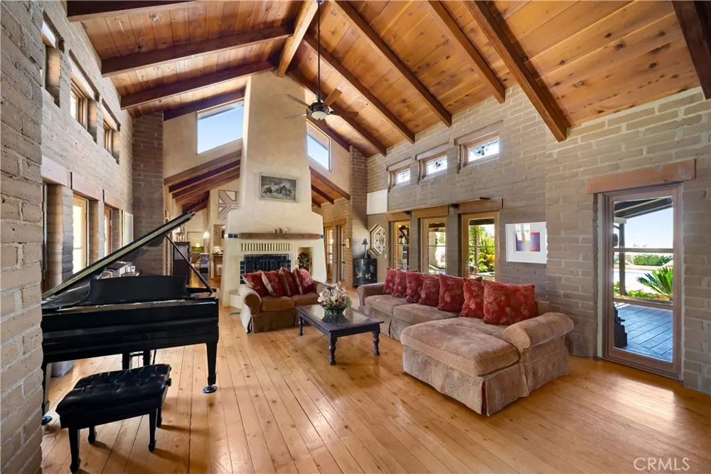 2995 Pleasant San Miguel, CA 93451