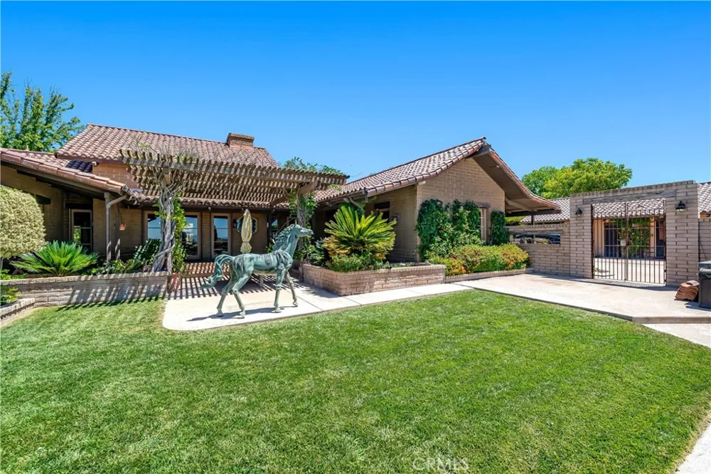 2995 Pleasant San Miguel, CA 93451