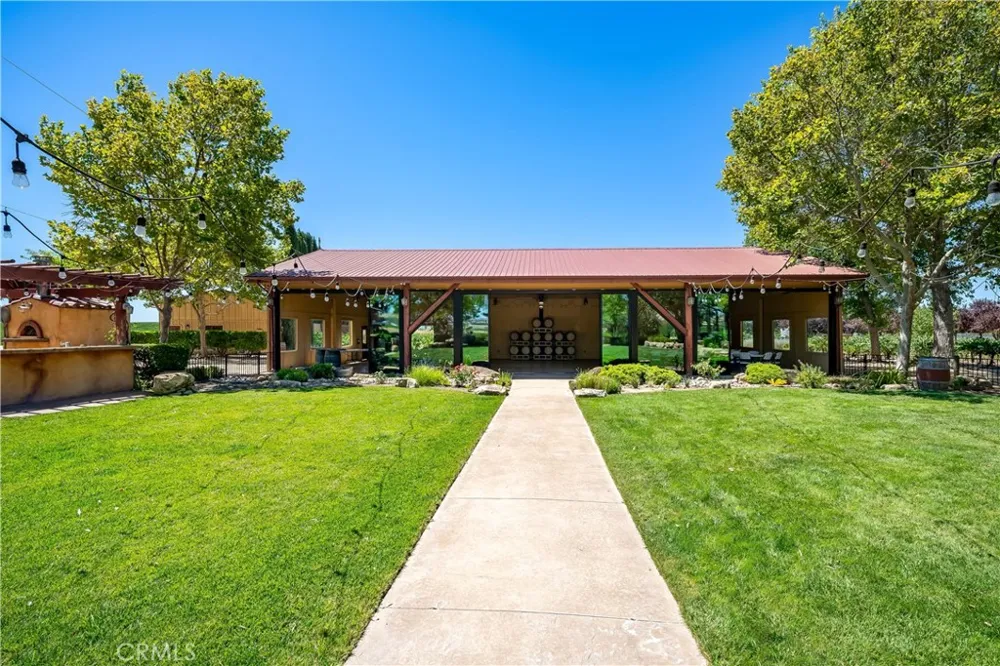 2995 Pleasant San Miguel, CA 93451