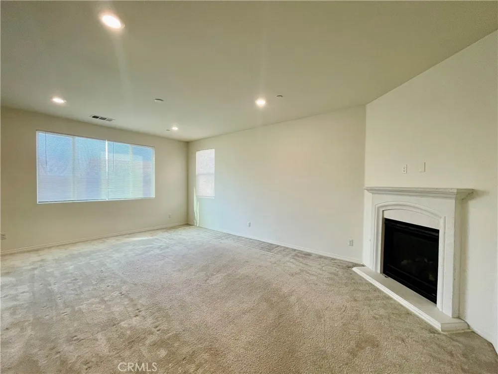 19374 Fortunello Riverside, CA 92508