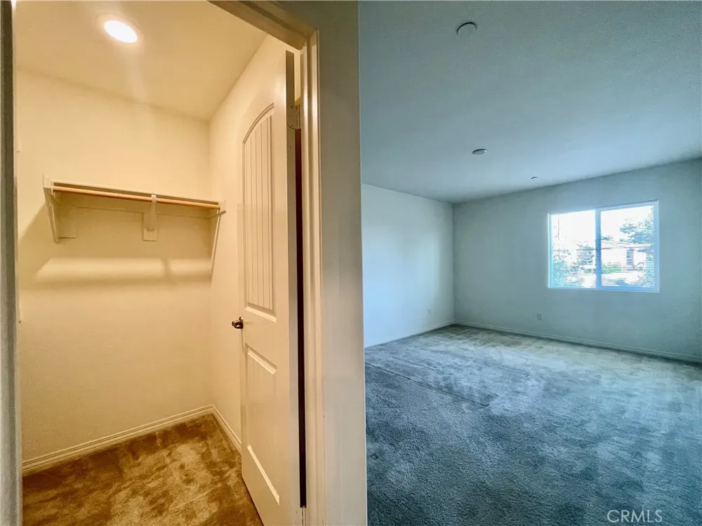 19374 Fortunello Riverside, CA 92508