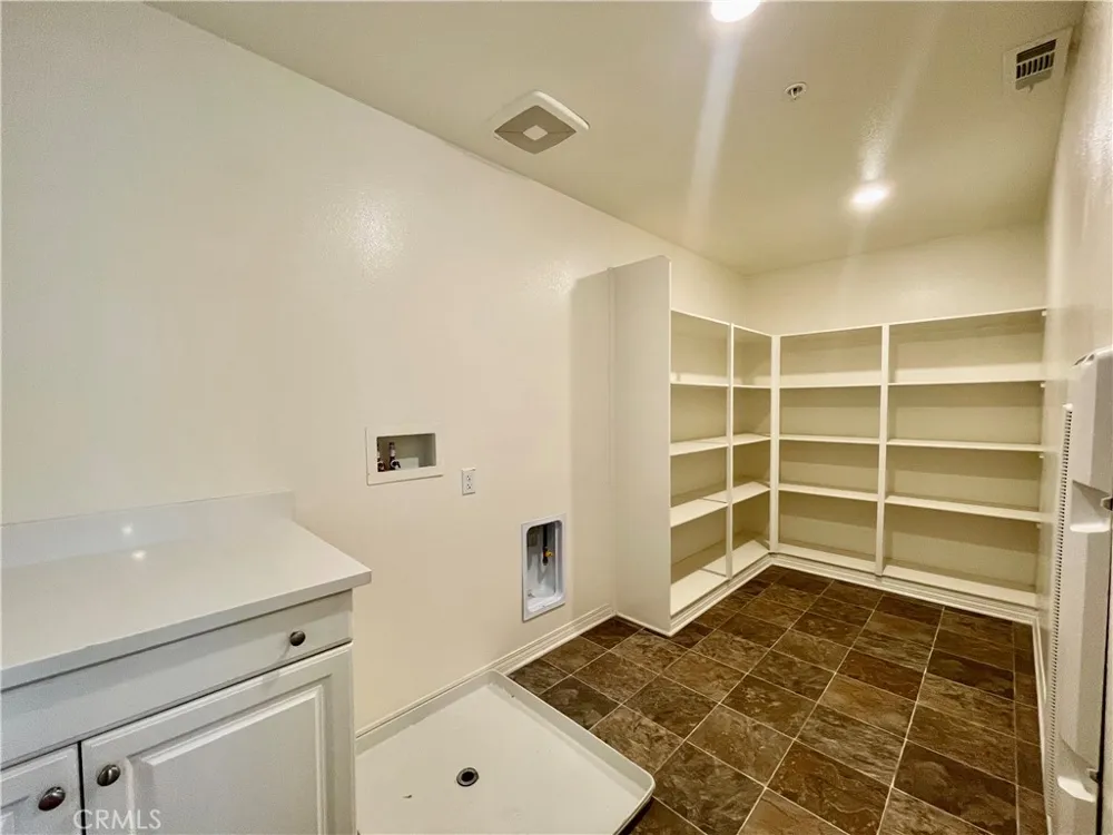 19374 Fortunello Riverside, CA 92508