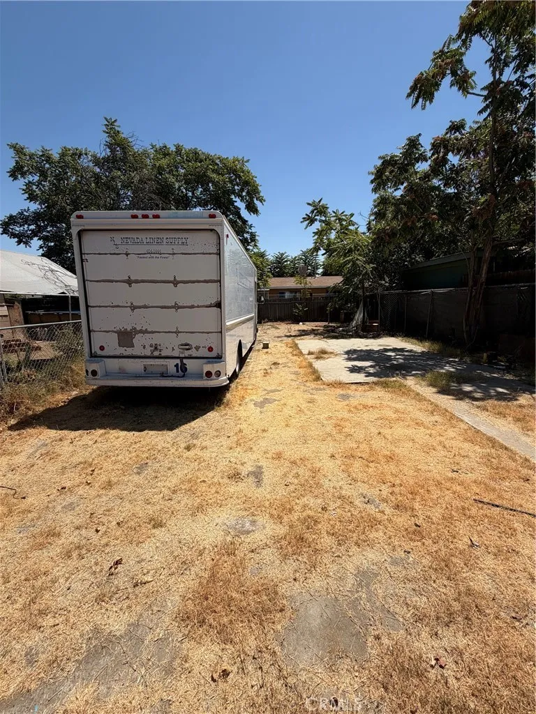 428 L STREET Bakersfield, CA 93304