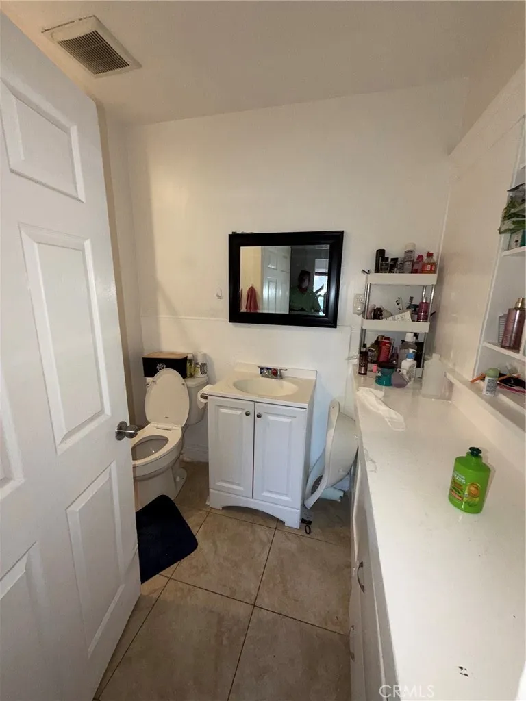 428 L STREET Bakersfield, CA 93304