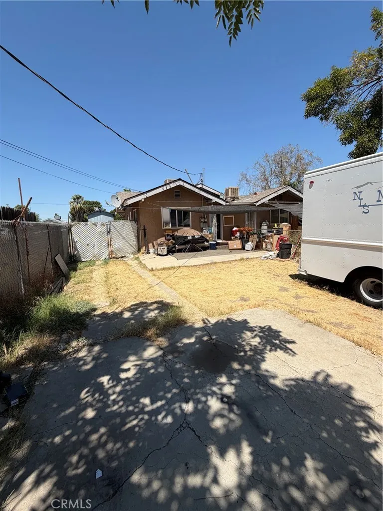 428 L STREET Bakersfield, CA 93304
