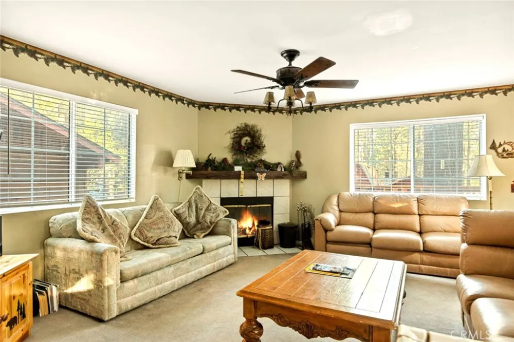 42557 La Cerena Big Bear Lake, CA 92315