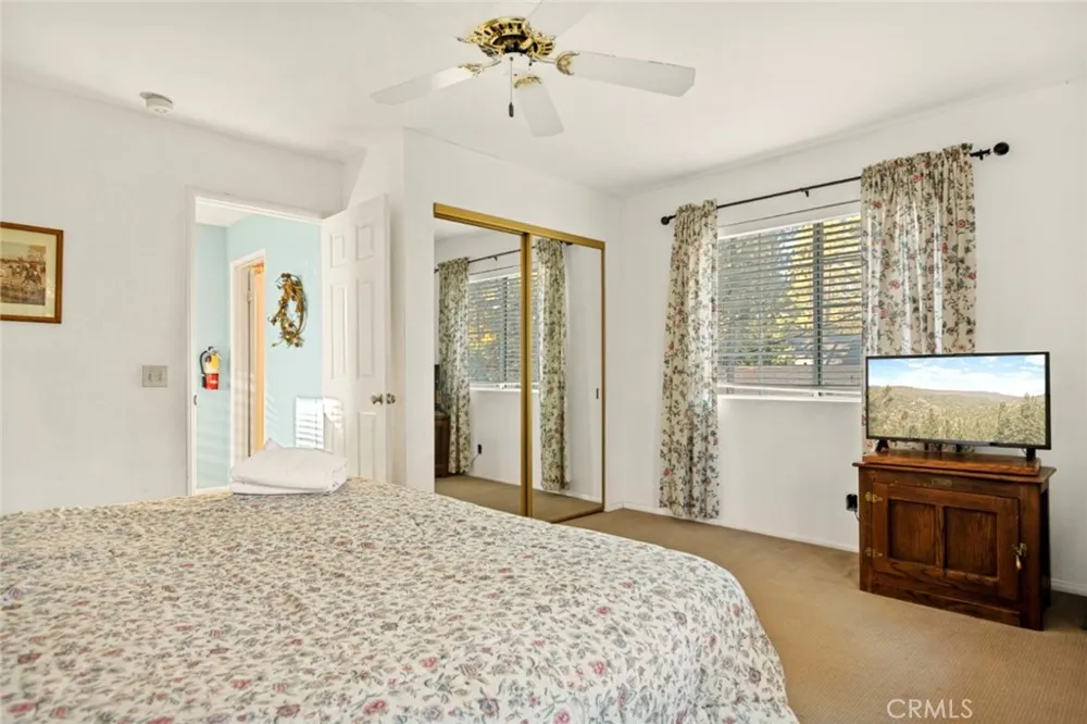 42557 La Cerena Big Bear Lake, CA 92315