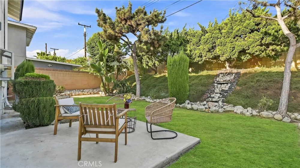 19102 Nestor Carson, CA 90746