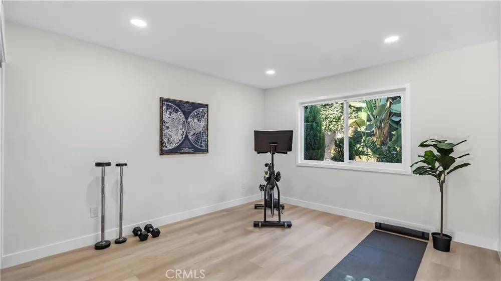 19102 Nestor Carson, CA 90746