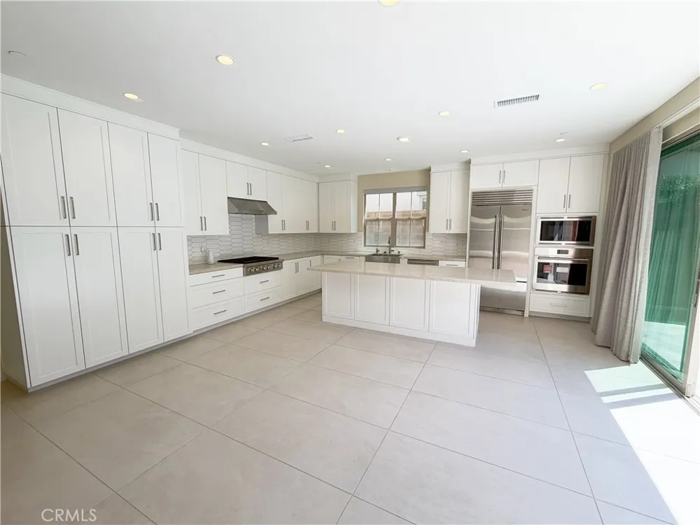 124 Albero Irvine, CA 92602