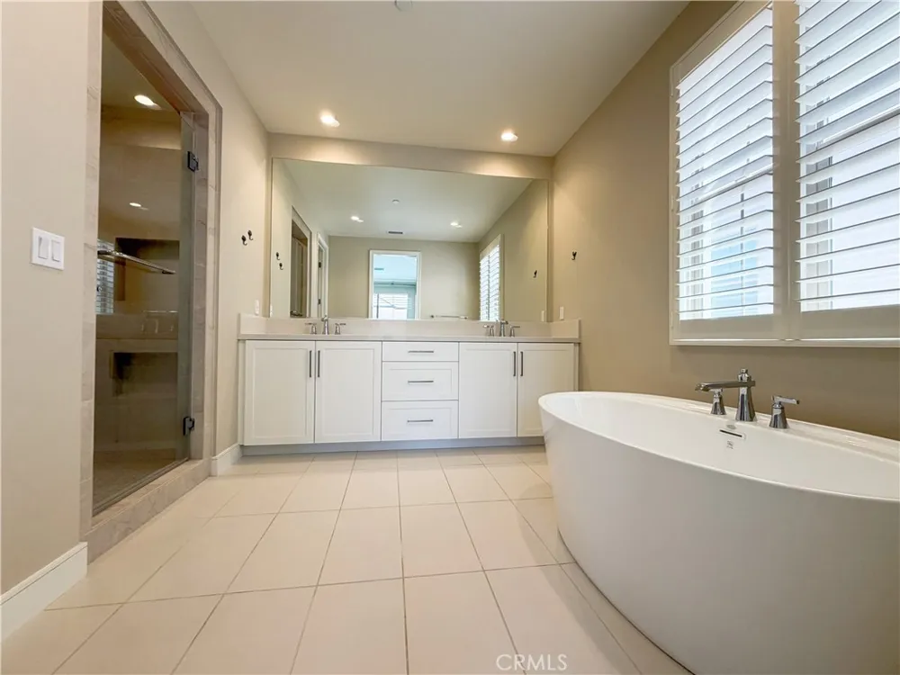 124 Albero Irvine, CA 92602