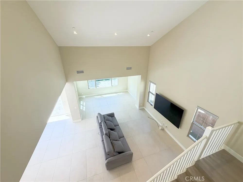 124 Albero Irvine, CA 92602