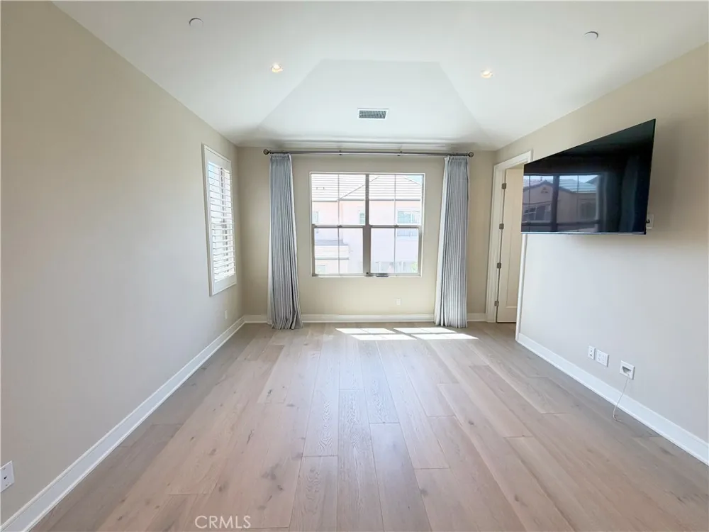 124 Albero Irvine, CA 92602