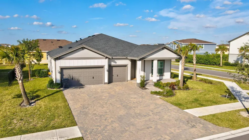 19043 BROAD SHORE Walk Loxahatchee, FL 33470