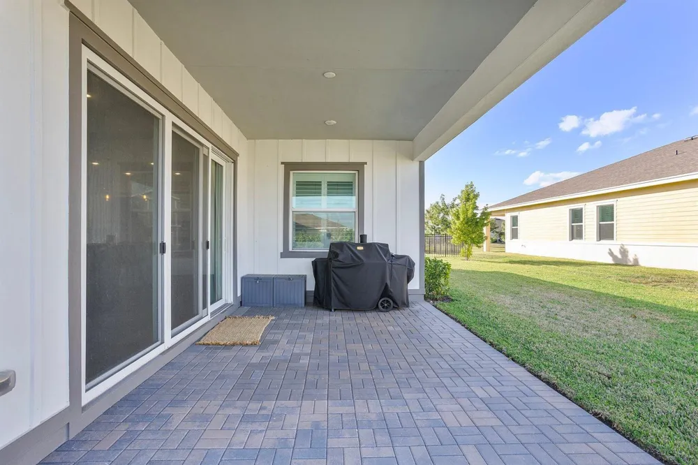 19043 BROAD SHORE Walk Loxahatchee, FL 33470
