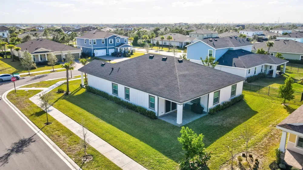 19043 BROAD SHORE Walk Loxahatchee, FL 33470