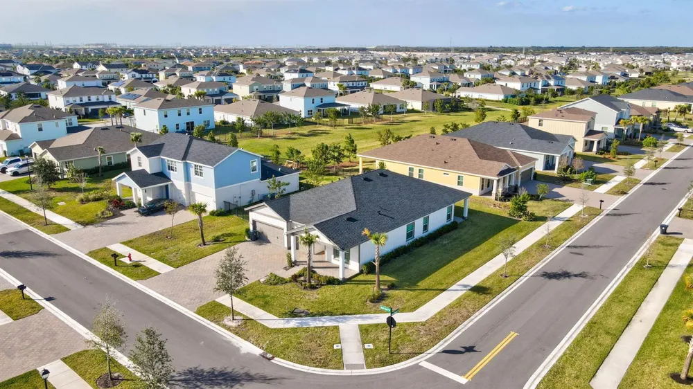 19043 BROAD SHORE Walk Loxahatchee, FL 33470
