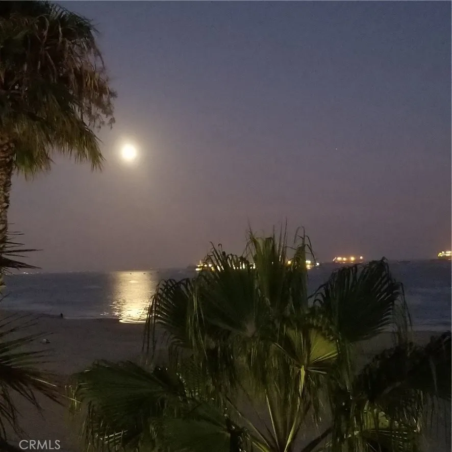 1310 E Ocean #405 Long Beach, CA 90802