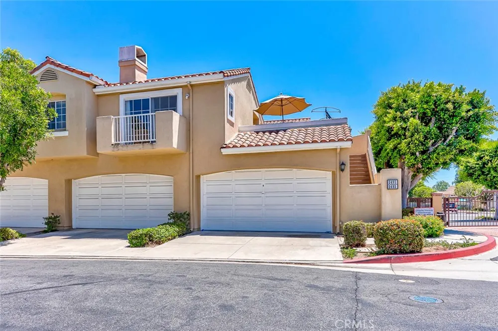 2495 Paseo Circulo Tustin, CA 92782