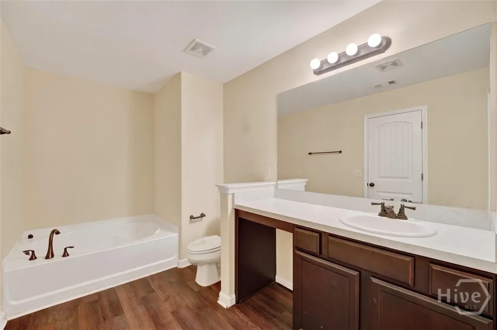 204 Steeple Run Clyo, GA 31303