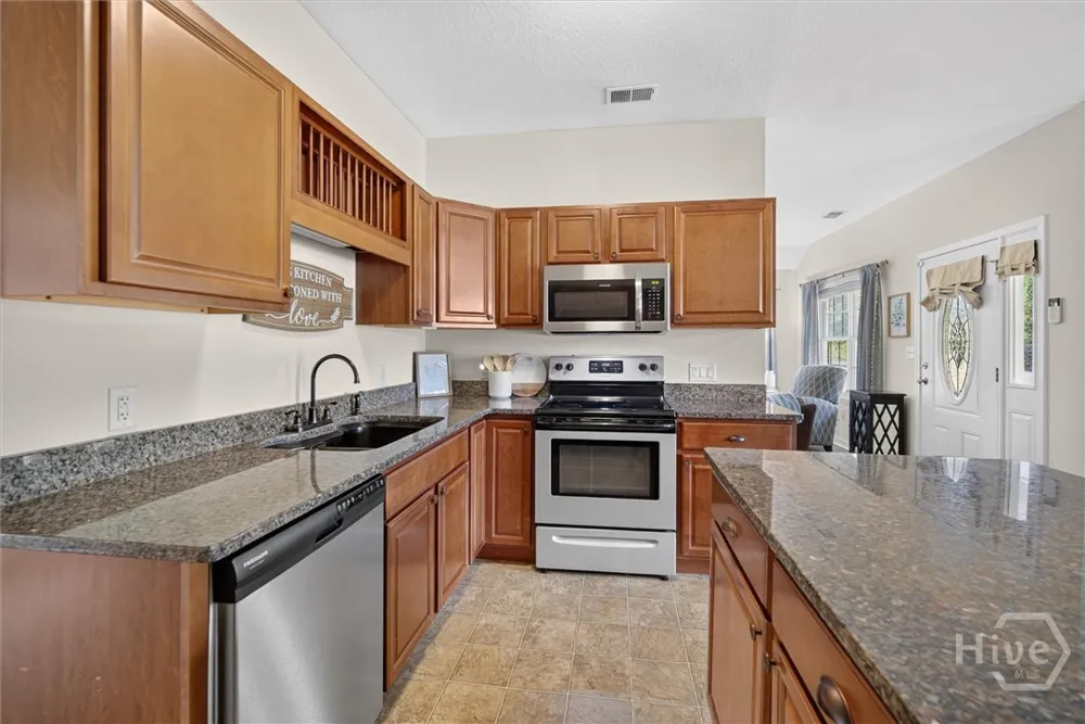 30 Vandiver Street Pembroke, GA 31321