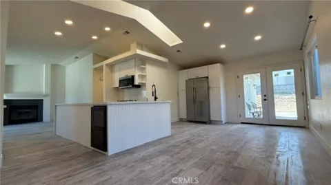 39233 Rising Hill
