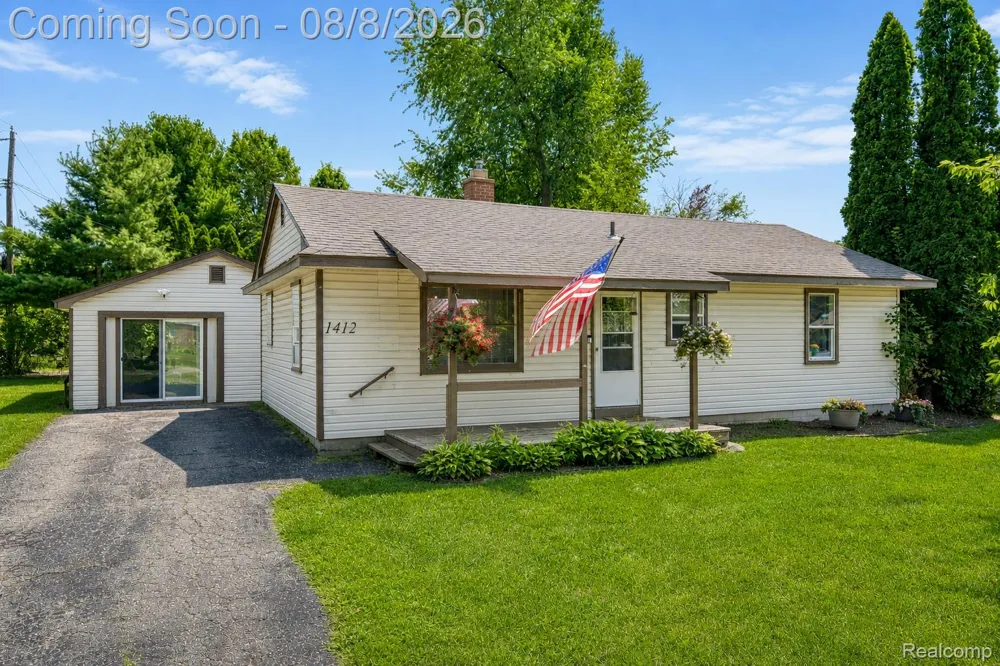 1412 Morningdove Road Wixom City, MI 48393