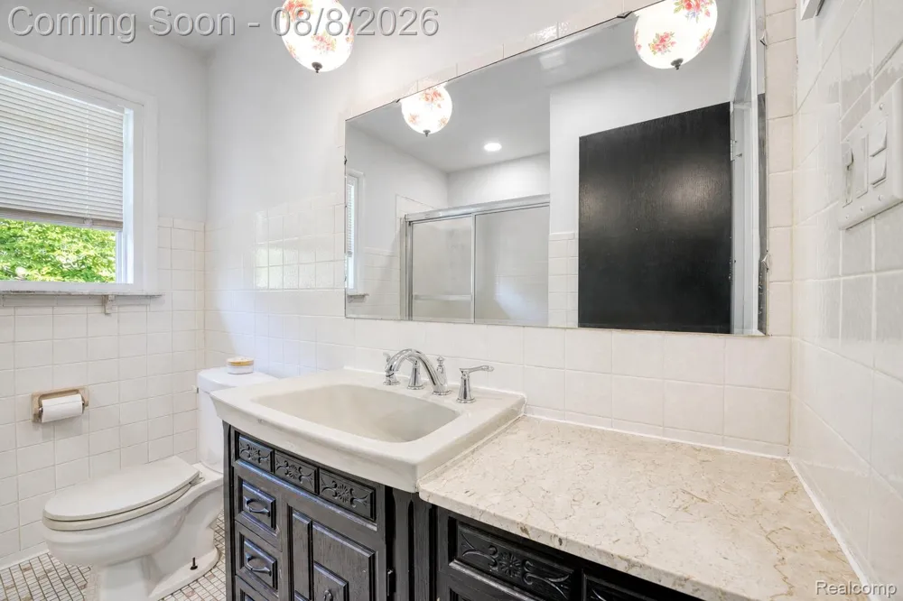 1412 Morningdove Road Wixom City, MI 48393