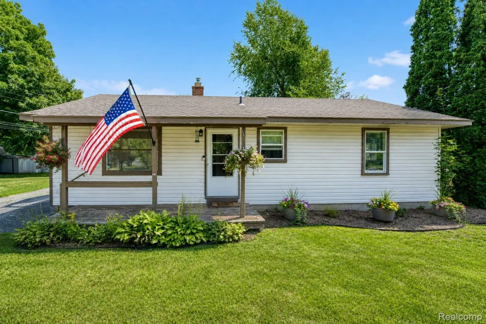 1412 Morningdove Road Wixom City, MI 48393
