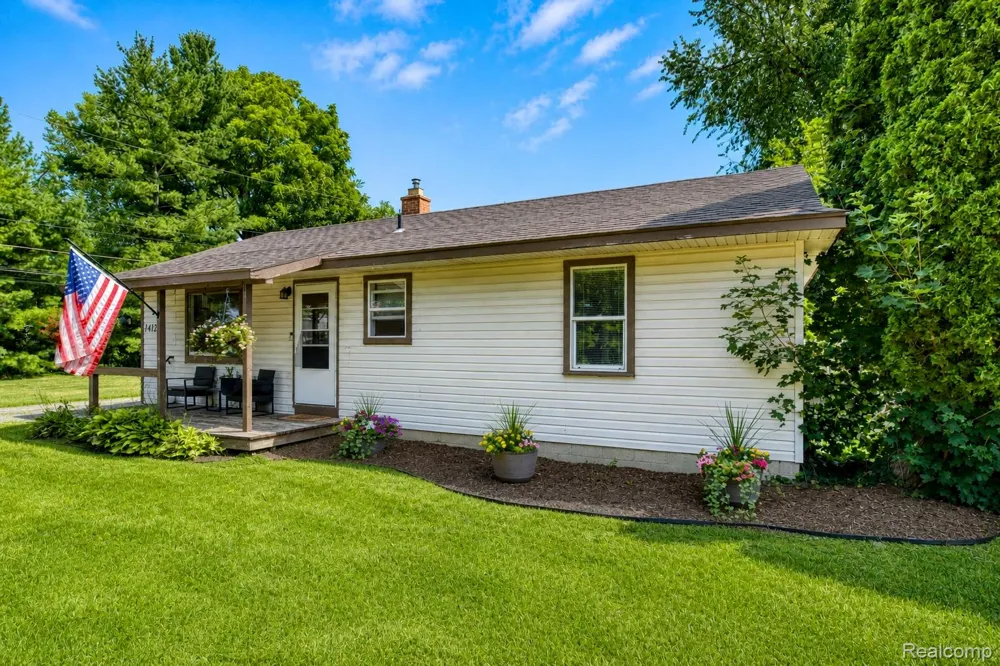 1412 Morningdove Road Wixom City, MI 48393
