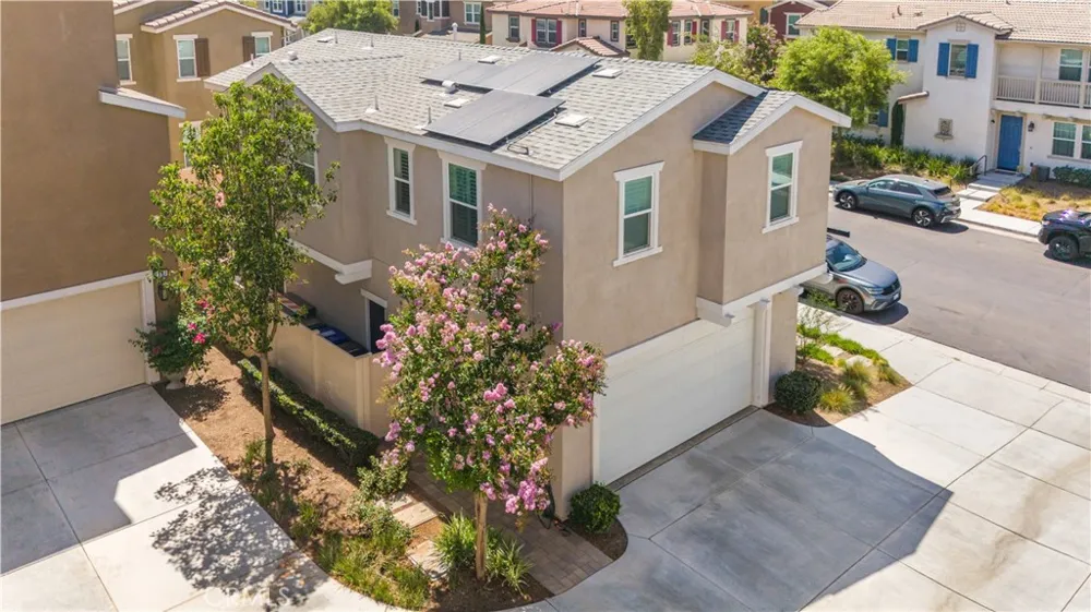 7391 Rocky Point Jurupa Valley, CA 92509