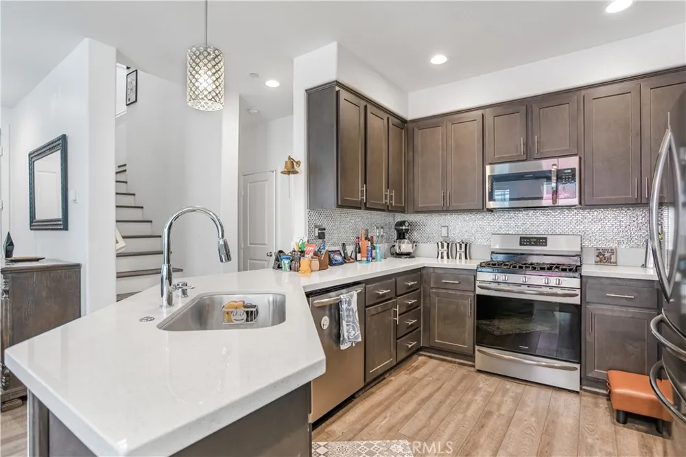 7391 Rocky Point Jurupa Valley, CA 92509