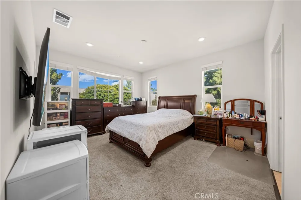 1530 W Cameron West Covina, CA 91790