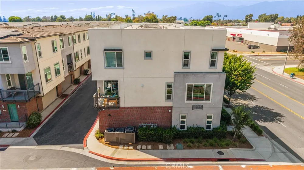 1530 W Cameron West Covina, CA 91790