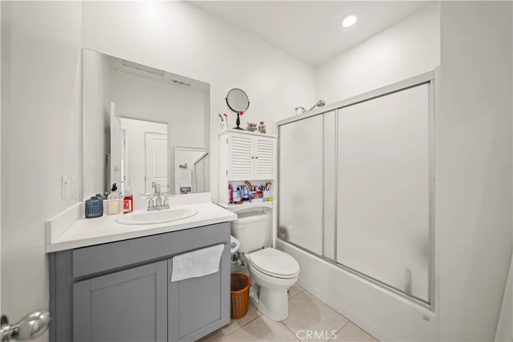 1530 W Cameron West Covina, CA 91790