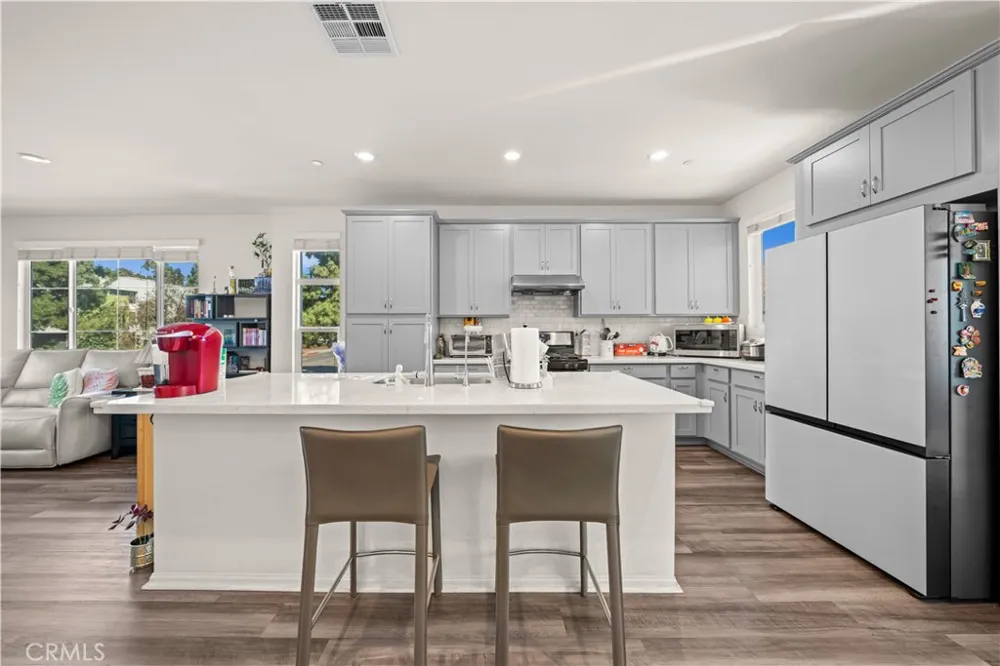 1530 W Cameron West Covina, CA 91790