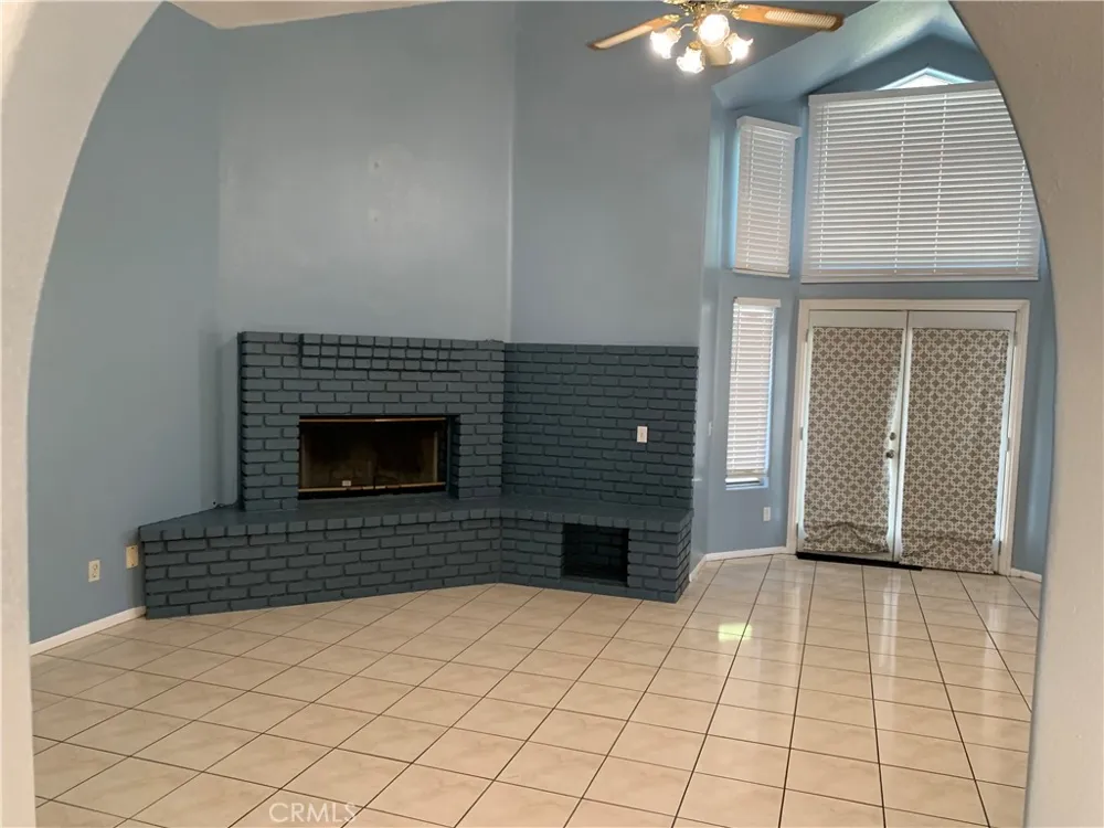 12644 Monte Vista Chino, CA 91710