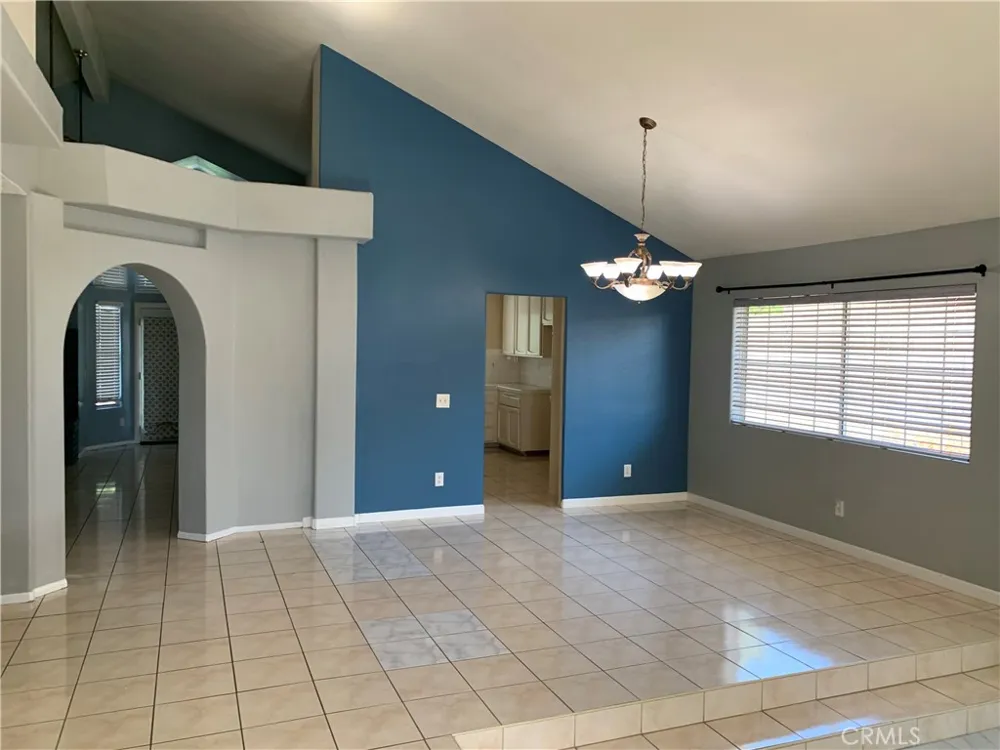 12644 Monte Vista Chino, CA 91710