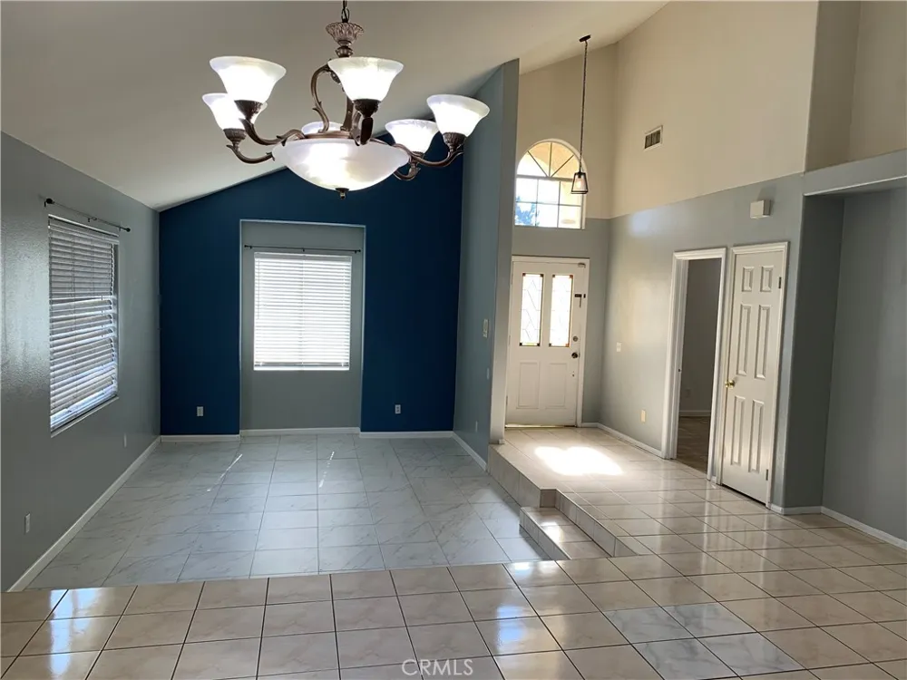 12644 Monte Vista Chino, CA 91710