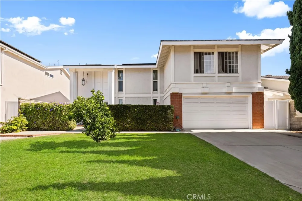 17612 Webster Irvine, CA 92614
