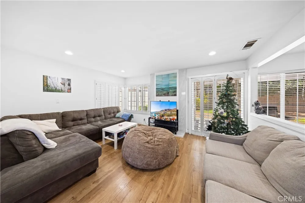 17612 Webster Irvine, CA 92614