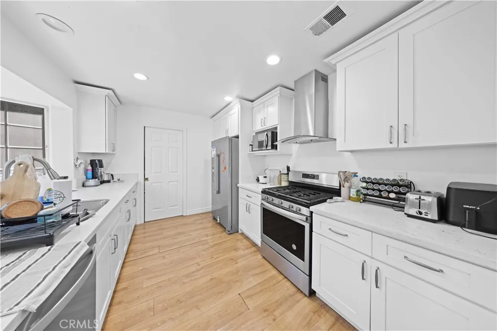 17612 Webster Irvine, CA 92614