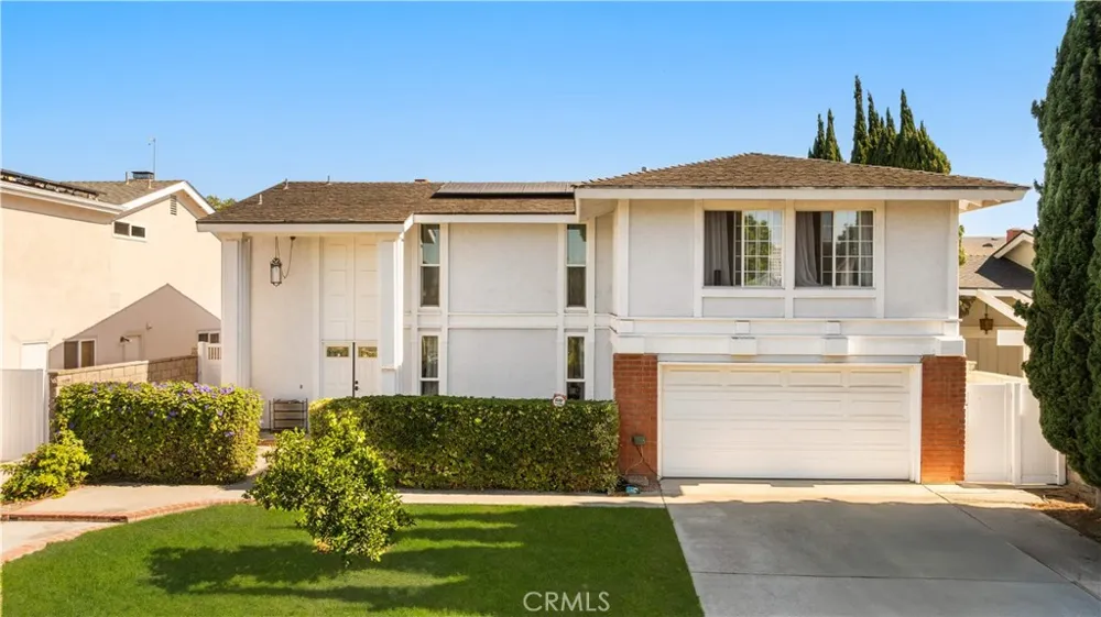 17612 Webster Irvine, CA 92614