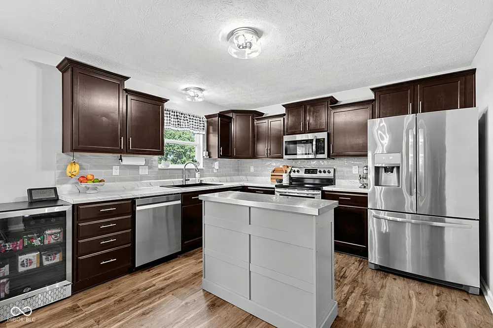80 Blue Lace Drive Whiteland, IN 46184