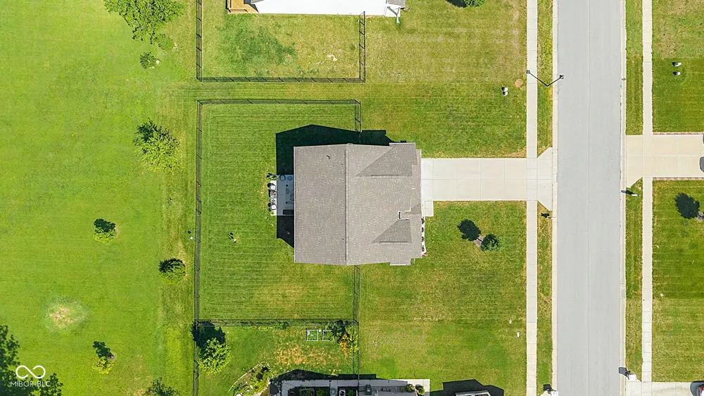 80 Blue Lace Drive Whiteland, IN 46184