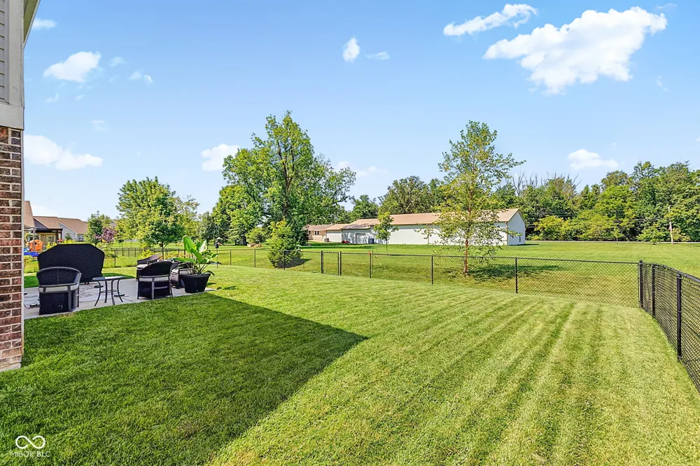 80 Blue Lace Drive Whiteland, IN 46184