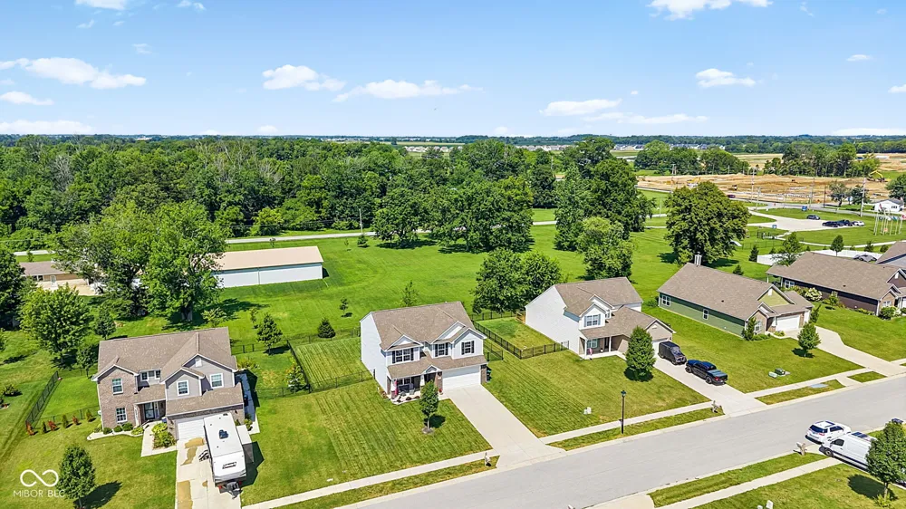 80 Blue Lace Drive Whiteland, IN 46184