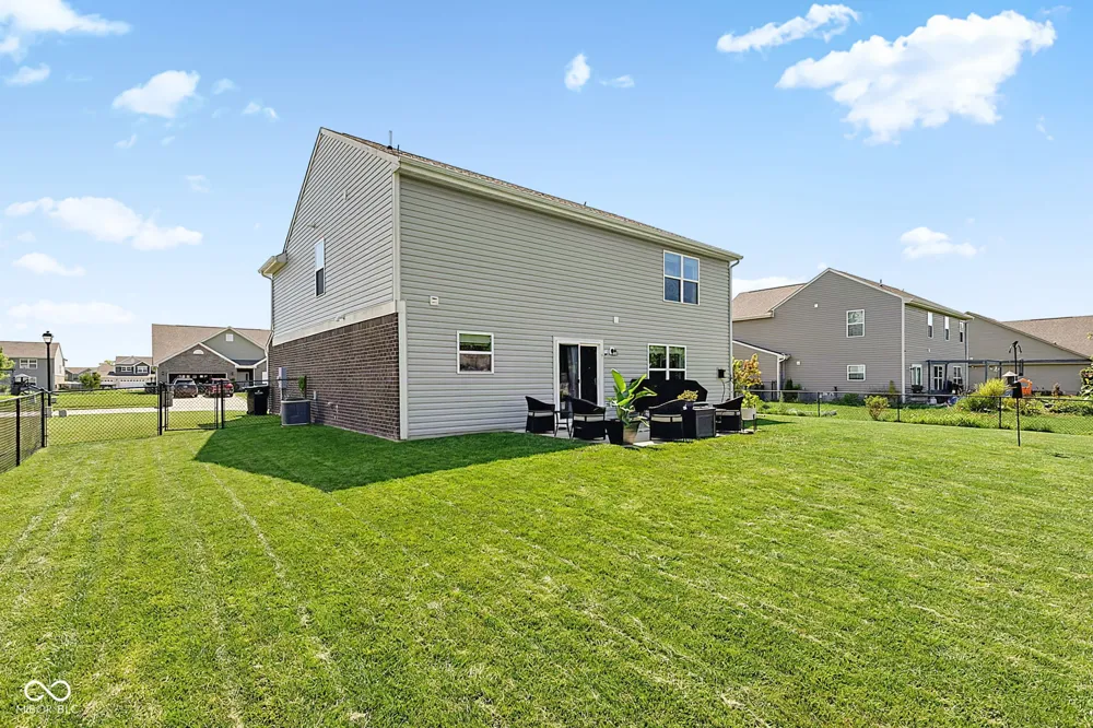 80 Blue Lace Drive Whiteland, IN 46184